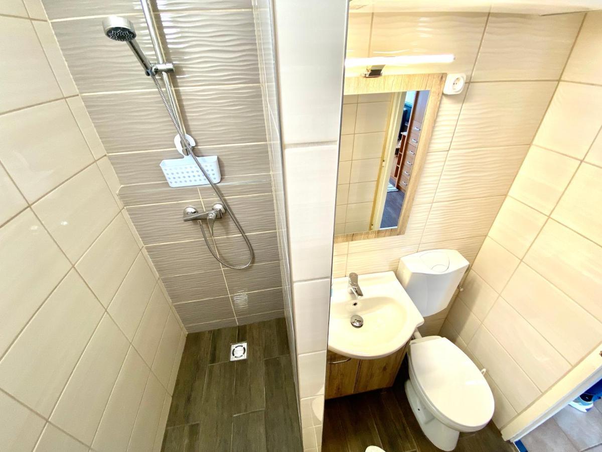 Aqua Blue Apartmanok - Siofok Ngoại thất bức ảnh