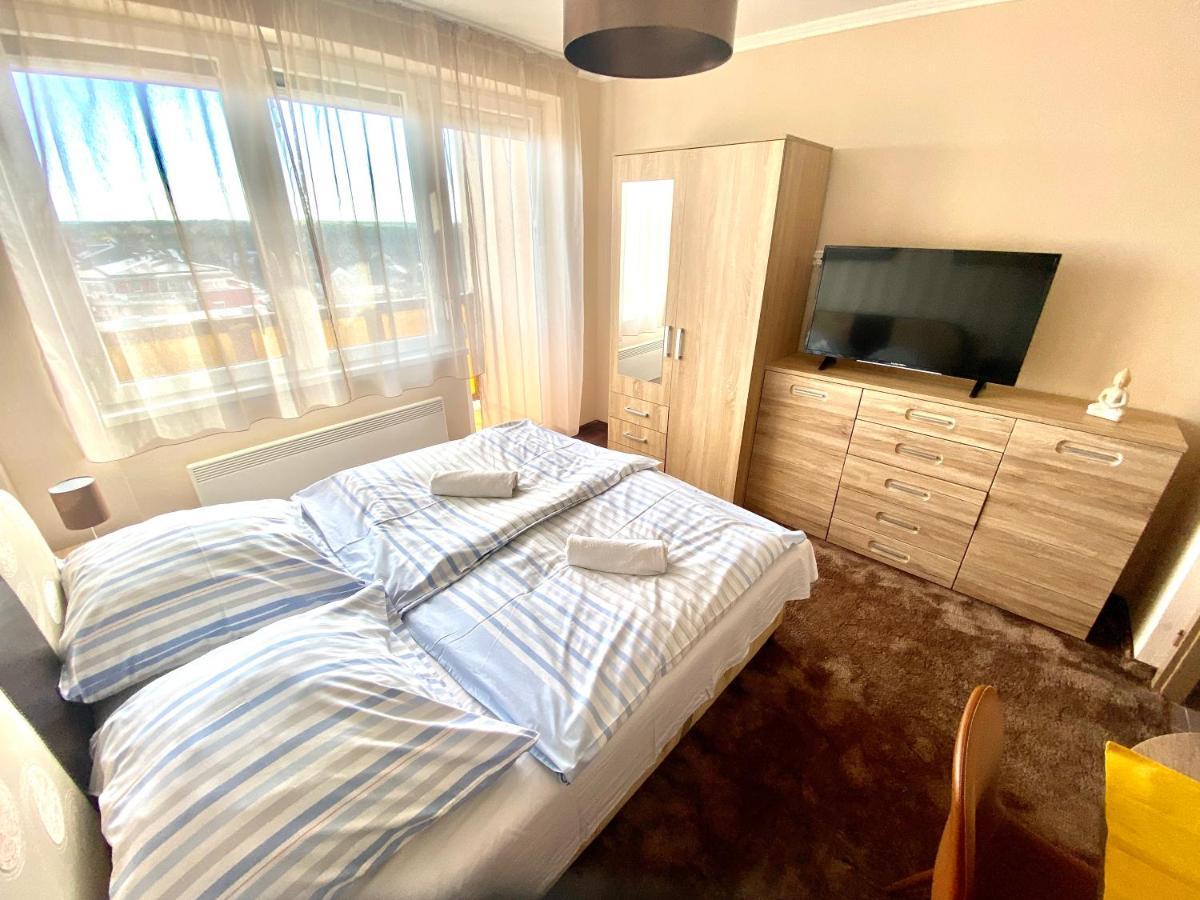 Aqua Blue Apartmanok - Siofok Ngoại thất bức ảnh