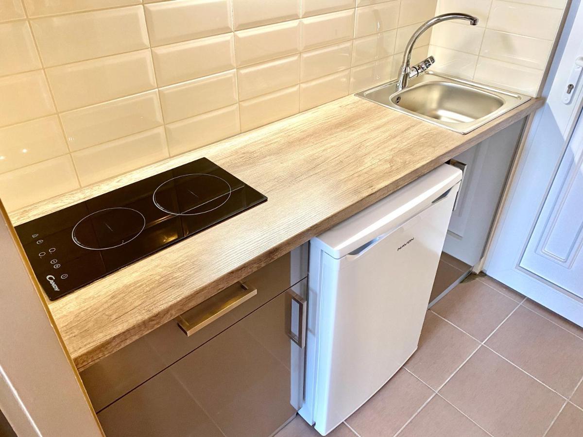 Aqua Blue Apartmanok - Siofok Ngoại thất bức ảnh